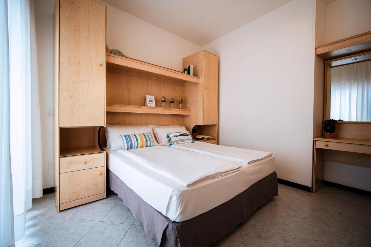 Niagara Hotel 4*