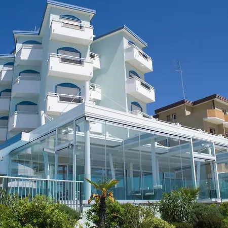 Niagara Hotel 4*